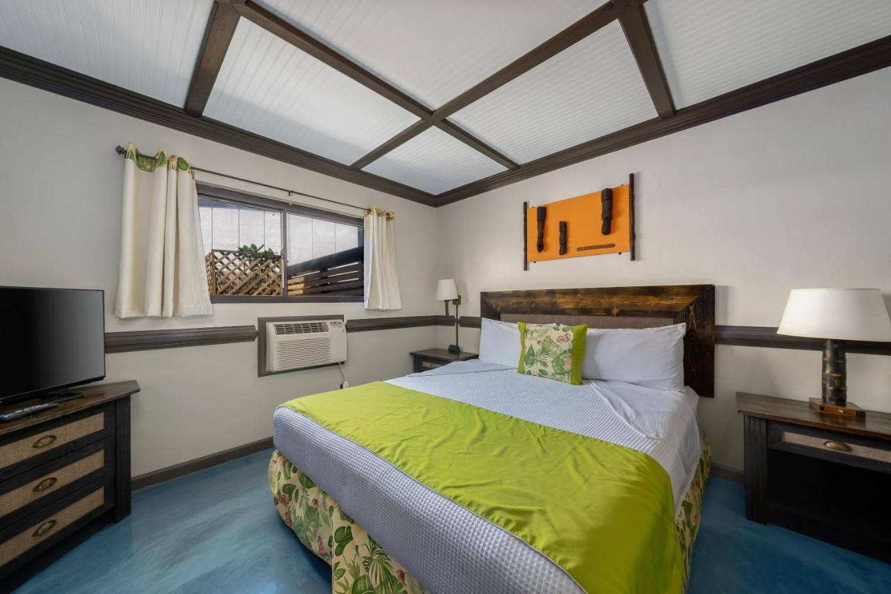 Caliente Tropics Hotel Палм Спринг Екстериор снимка