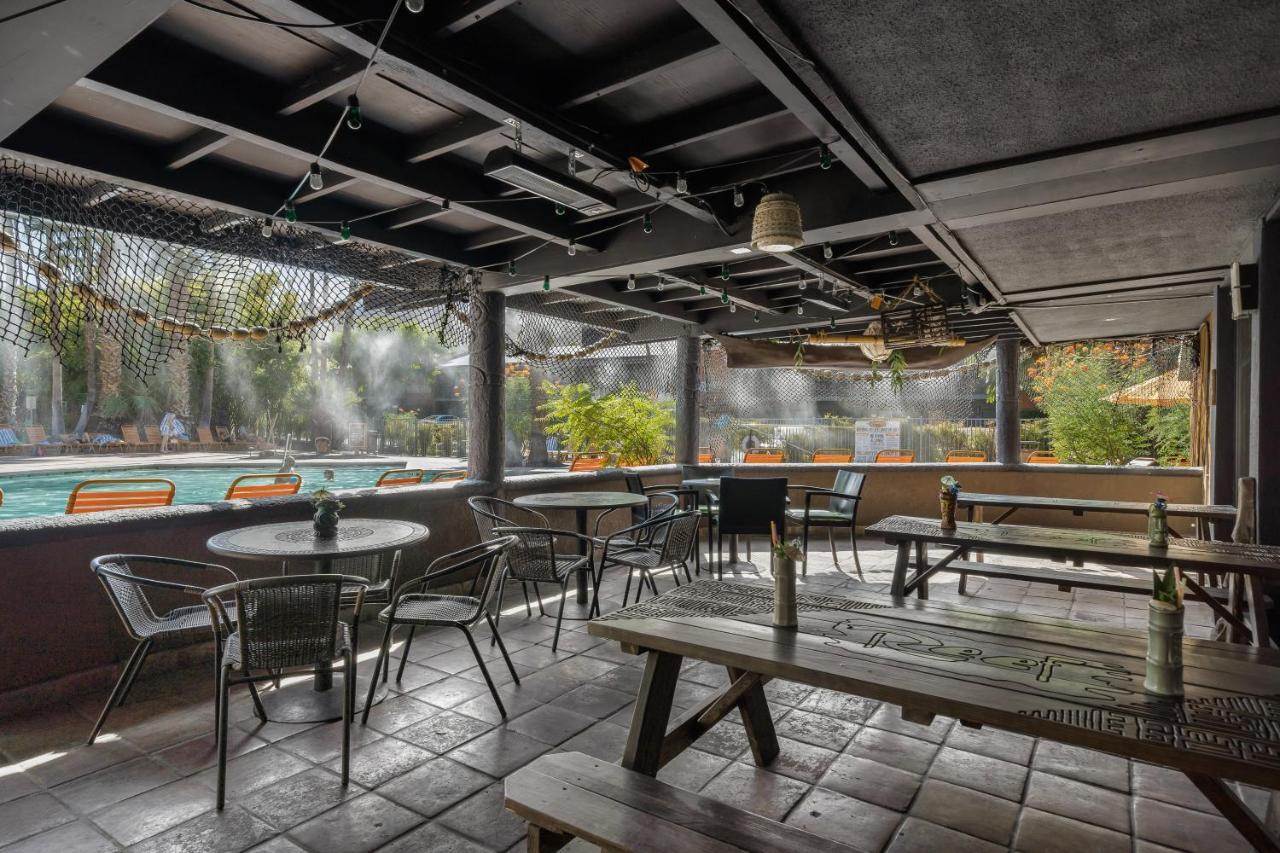 Caliente Tropics Hotel Палм Спринг Екстериор снимка